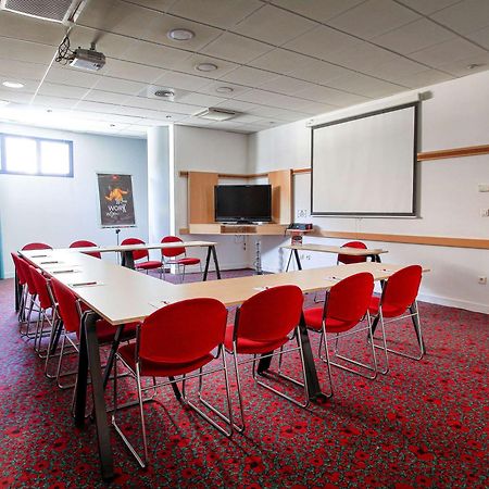 Hotel Ibis Marseille Centre Gare Saint Charles Exterior foto