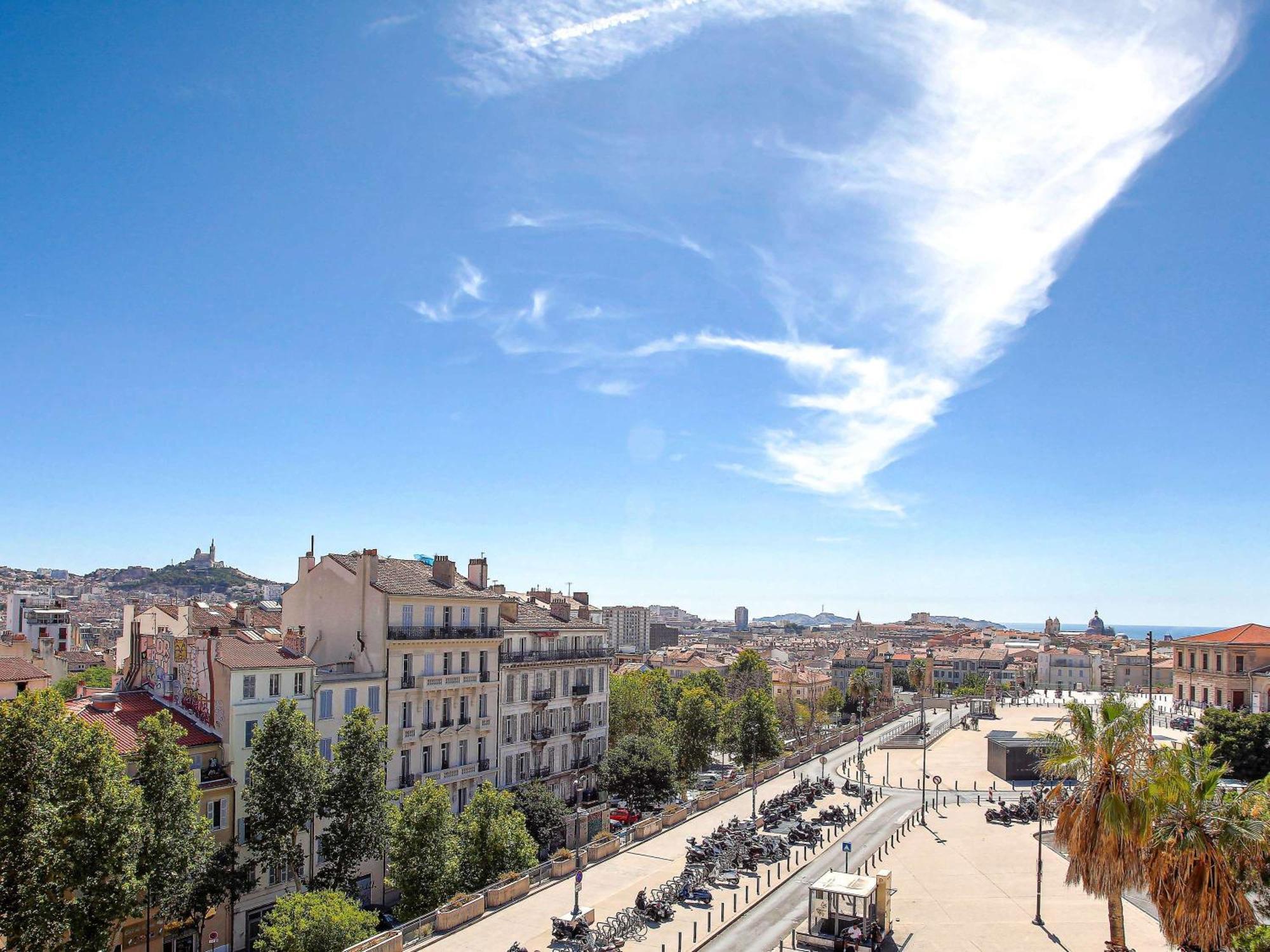 Hotel Ibis Marseille Centre Gare Saint Charles Exterior foto