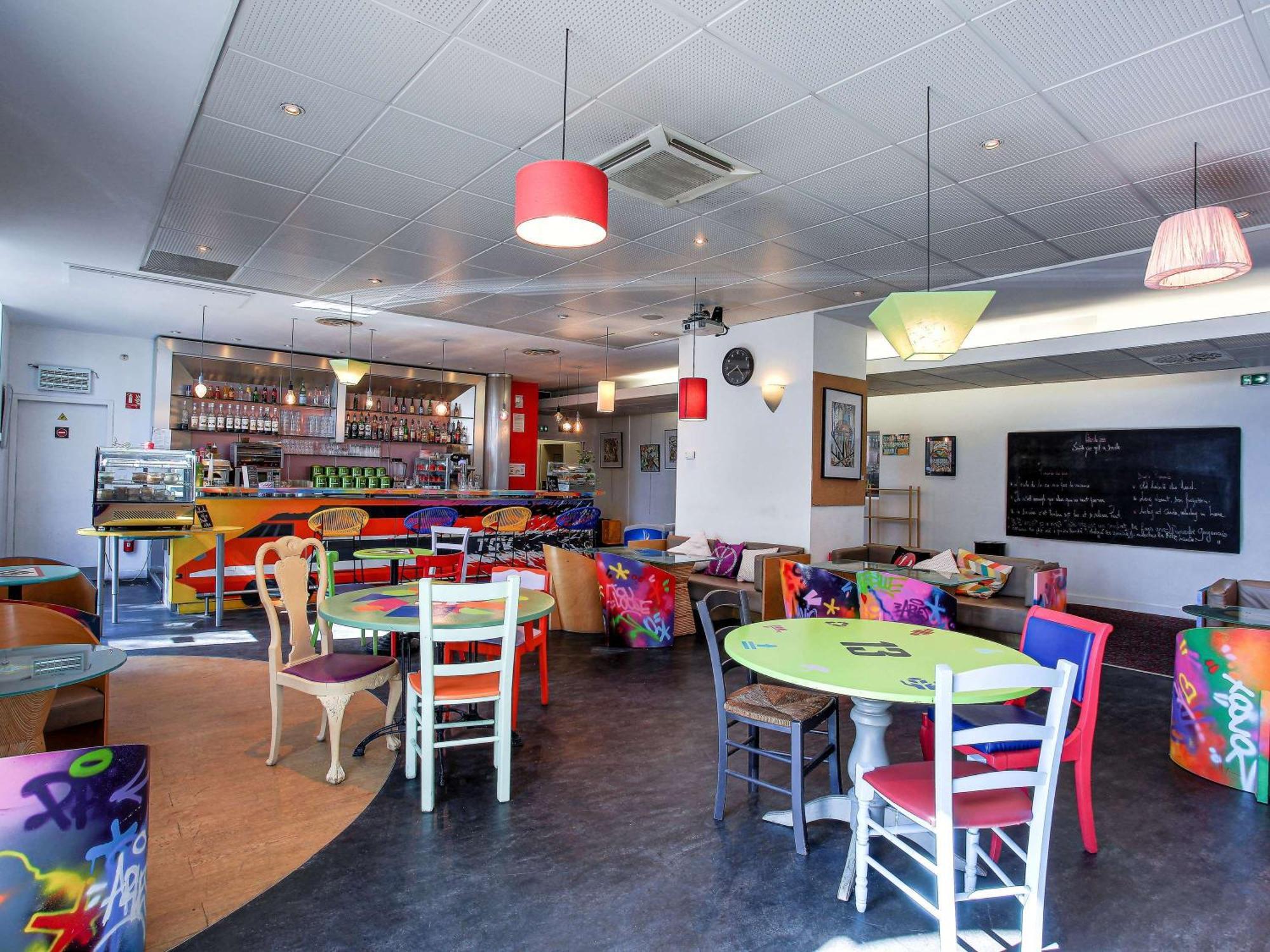 Hotel Ibis Marseille Centre Gare Saint Charles Exterior foto