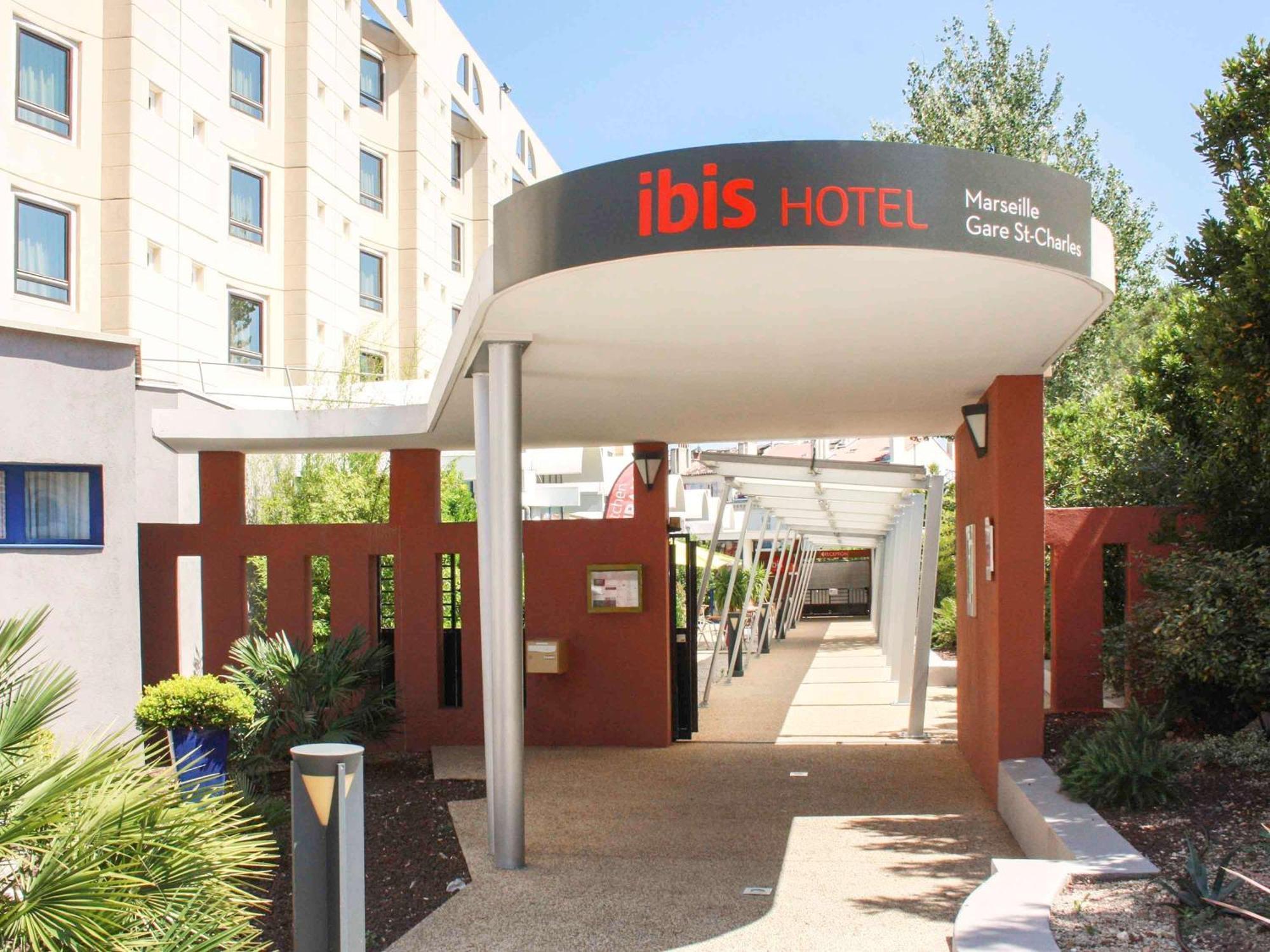 Hotel Ibis Marseille Centre Gare Saint Charles Exterior foto