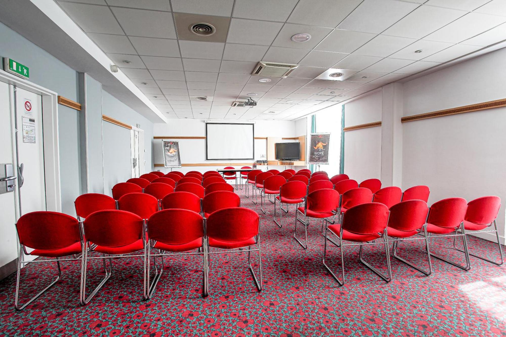 Hotel Ibis Marseille Centre Gare Saint Charles Exterior foto