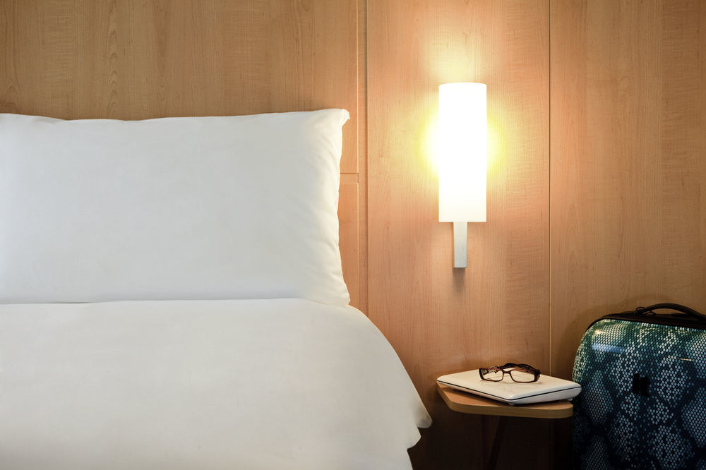 Hotel Ibis Marseille Centre Gare Saint Charles Exterior foto